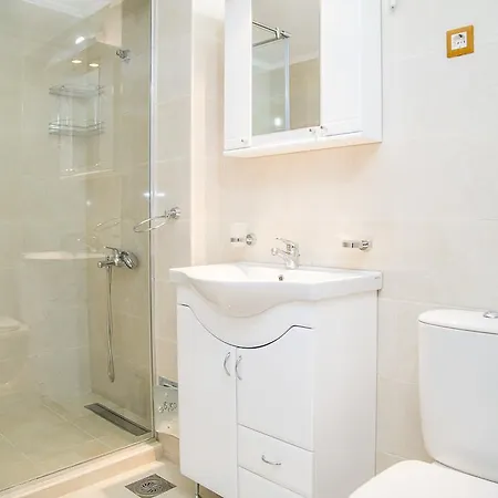Petrovac Apartmani Ksenija מראה חיצוני תמונה