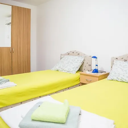 Petrovac Apartmani Ksenija מראה חיצוני תמונה