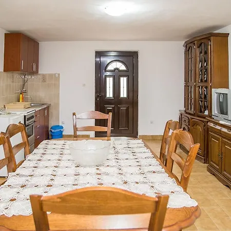Petrovac Apartmani Ksenija מראה חיצוני תמונה