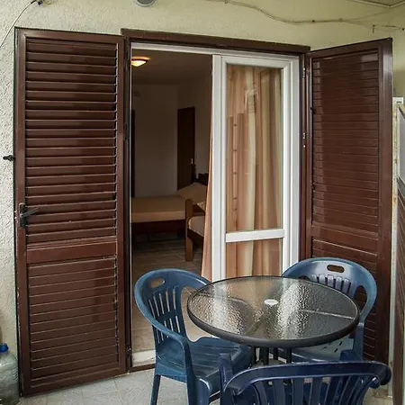 Petrovac Apartmani Ksenija מראה חיצוני תמונה