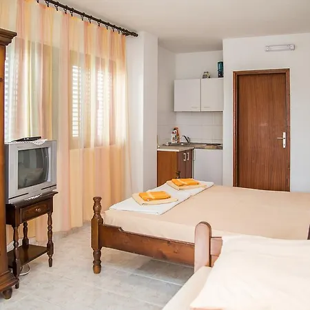 Petrovac Apartmani Ksenija מראה חיצוני תמונה