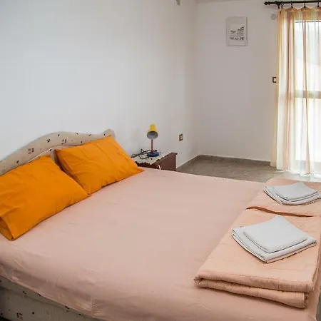 Petrovac Apartmani Ksenija מראה חיצוני תמונה