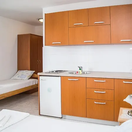 Petrovac Apartmani Ksenija מראה חיצוני תמונה