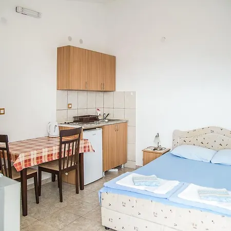Petrovac Apartmani Ksenija מראה חיצוני תמונה