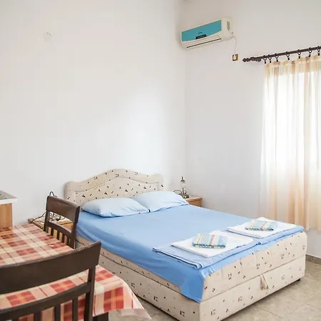 Petrovac Apartmani Ksenija מראה חיצוני תמונה