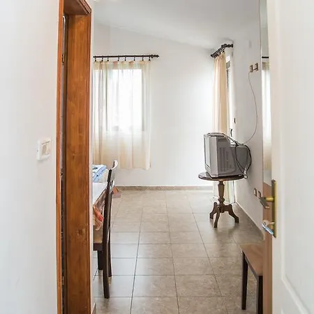Petrovac Apartmani Ksenija מראה חיצוני תמונה