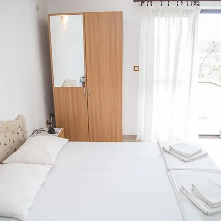 Petrovac Apartmani Ksenija מראה חיצוני תמונה