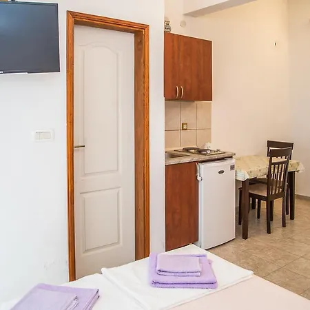 Petrovac Apartmani Ksenija מראה חיצוני תמונה