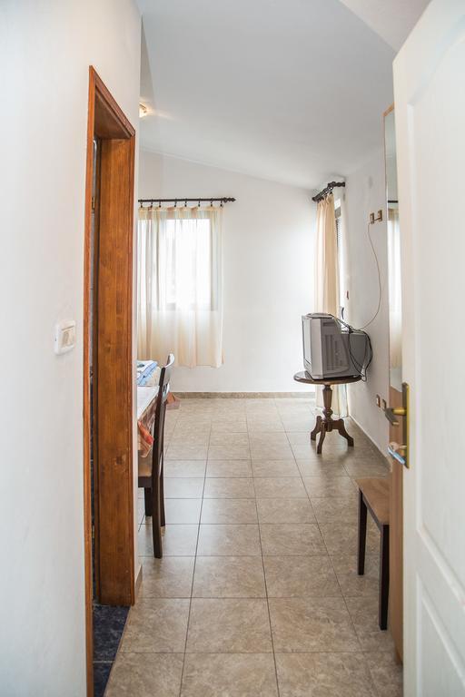 Ksenija Apartment *