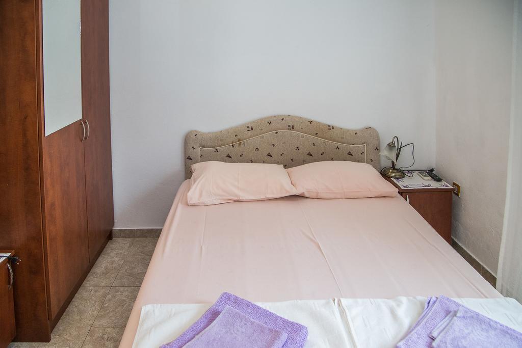 Ksenija Apartment *